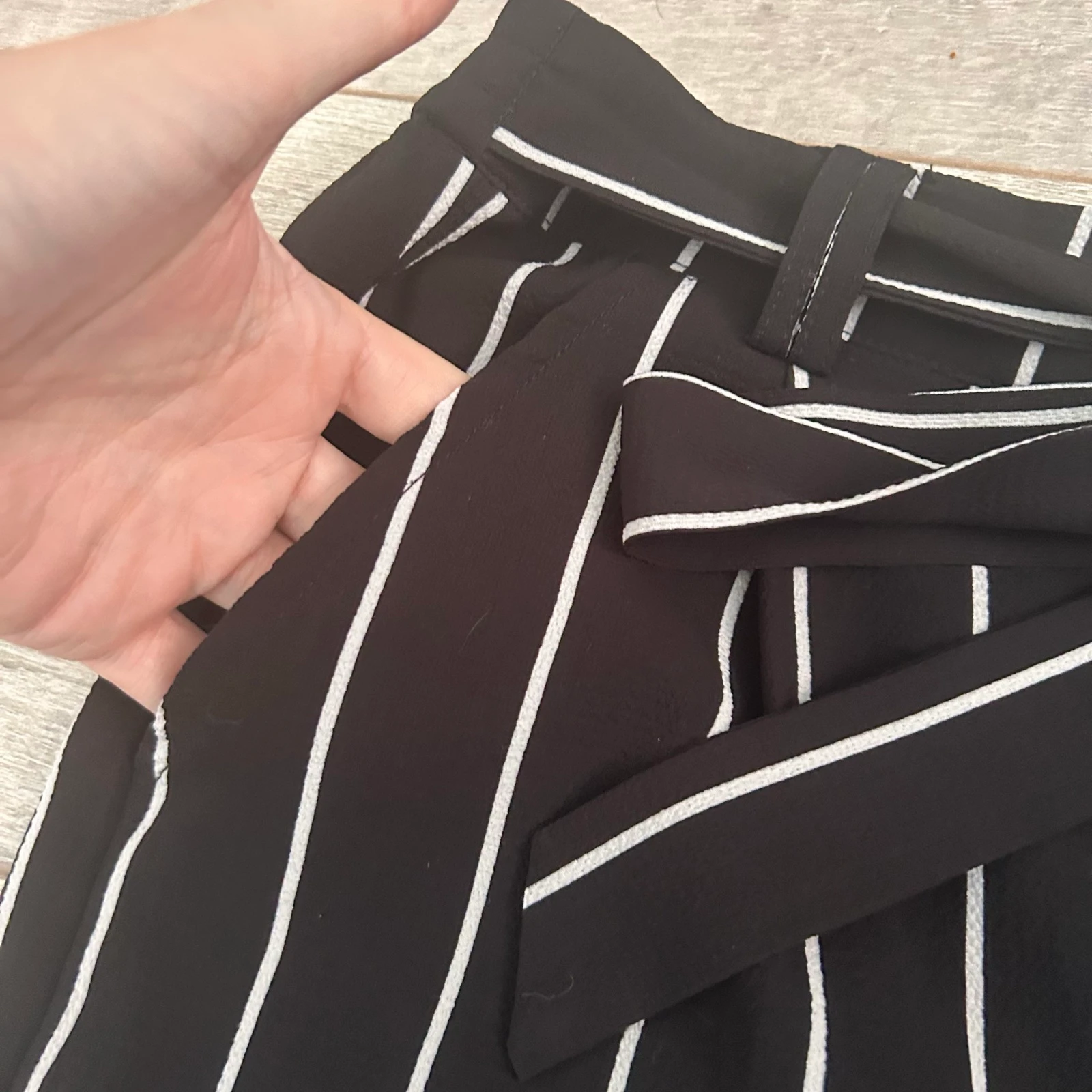Only Korte Broek / Culotte Zwart met Witte Strepen – Maat 40 – photo 4